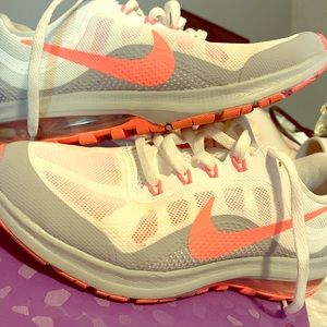 Women’s Nike sneakers
